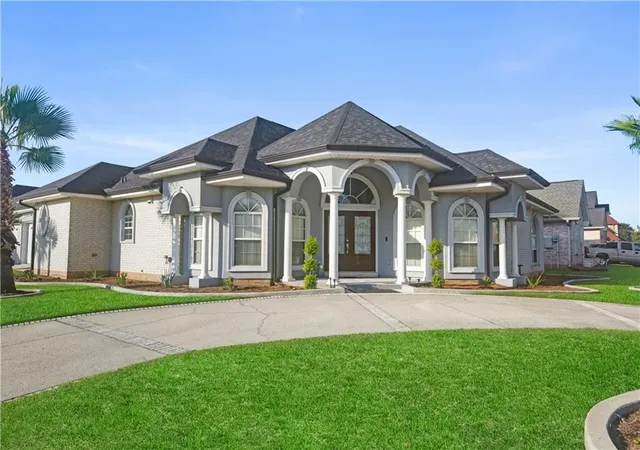 Photo 2 of Single family home for sale at 11412 Longview Dr, New Orleans, LA 70128 | MLS# 2571964 | Listing updated on 2026-08-31