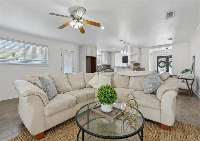 Photo 4 of Single family home for sale at 5037 Loveland St, Metairie, LA 70006 | MLS# 2572220 | Listing updated on 2026-10-06