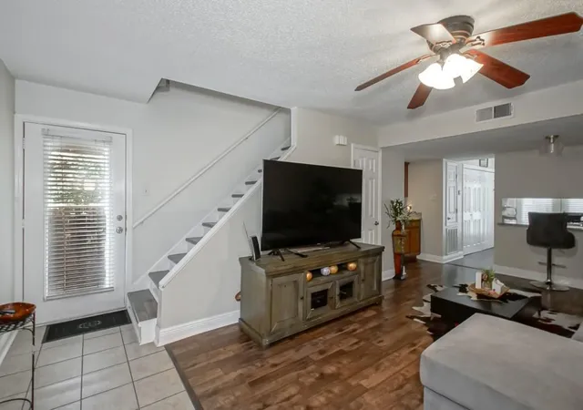 Photo 3 of Townhouse for sale at 72 Ormond Pl, Destrehan, LA 70047 | MLS# 2572170 | Listing updated on 2026-09-08