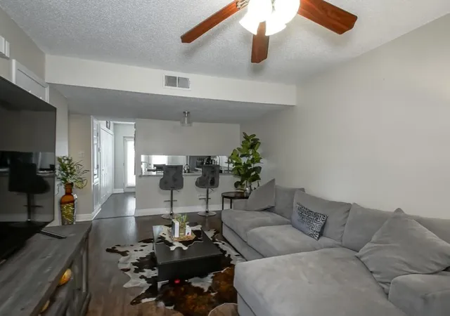 Photo 4 of Townhouse for sale at 72 Ormond Pl, Destrehan, LA 70047 | MLS# 2572170 | Listing updated on 2026-09-08