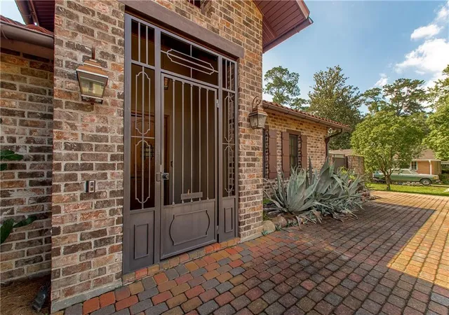 Photo 3 of Single family home for sale at 106 College Dr, Hammond, LA 70401 | MLS# 2571104 | Listing updated on 2026-09-22