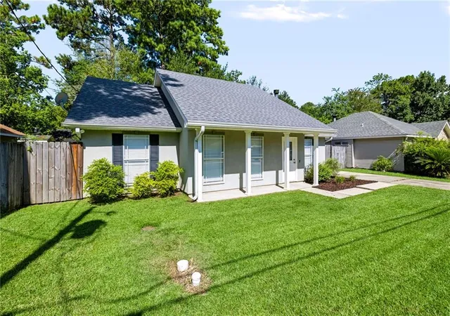 Photo 2 of Single family home for sale at 70401 I St, Covington, LA 70433 | MLS# 2572263 | Listing updated on 2026-09-17