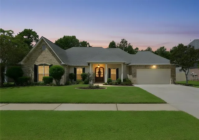 Photo 2 of Single family home for sale at 416 Southdown Loop, Covington, LA 70433 | MLS# 2570643 | Listing updated on 2026-09-23
