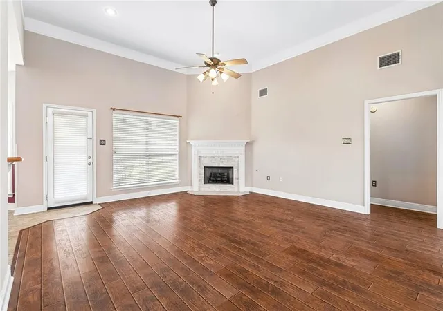 Photo 3 of Single family home for sale at 408 Gainesway Dr, Madisonville, LA 70447 | MLS# 2572266 | Listing updated on 2026-09-08