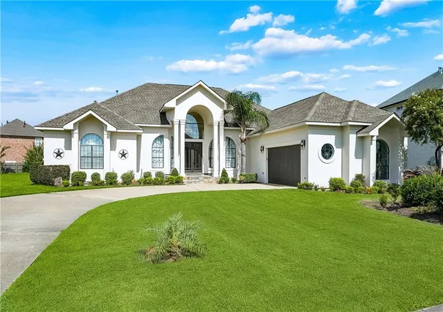 Photo 1 of Single family home for sale at 6230 Eastover Dr, New Orleans, LA 70128 | MLS# 2571493 | Listing updated on 2026-09-16