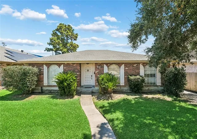 Photo 1 of Single family home for sale at 86 Gelpi Ave, Kenner, LA 70065 | MLS# 2571946 | Listing updated on 2026-10-01