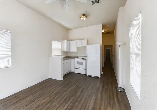 Photo 3 of Multi family home for sale at 3320 22 3rd Street, New Orleans, LA 70125 | MLS# 2571860 | Listing updated on 2026-09-11