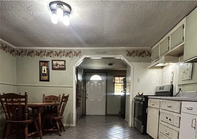 Photo 3 of Single family home for sale at 1066 Ave A, Westwego, LA 70094 | MLS# 2571082 | Listing updated on 2026-09-27