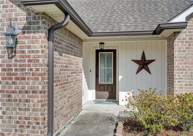 Photo 3 of Single family home for sale at 206 Ashton Oaks Ln, Luling, LA 70070 | MLS# 2568452 | Listing updated on 2026-08-30