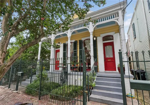 Photo 2 of Multi family home for sale at 2221 23 Laurel St, New Orleans, LA 70130 | MLS# 2571585 | Listing updated on 2026-09-14