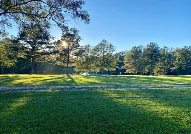Photo 3 of Single family home for sale at 19406 Rocking D Rd, Covington, LA 70435 | MLS# 2572461 | Listing updated on 2026-09-11