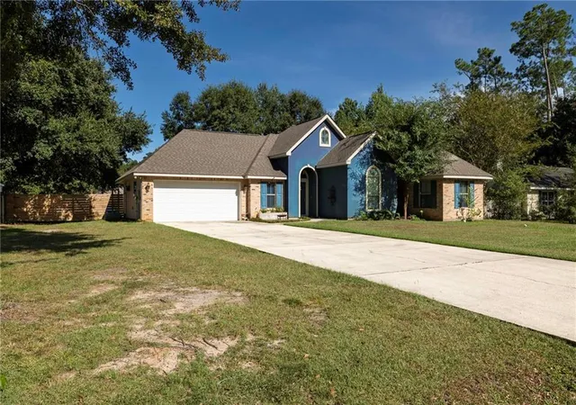 Photo 2 of Single family home for sale at 61364 Magnolia Dr, Lacombe, LA 70445 | MLS# 2569680 | Listing updated on 2026-09-12
