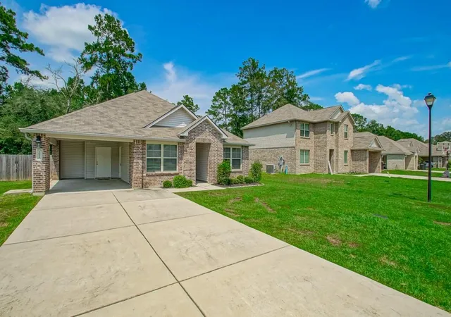 Photo 2 of Single family home for sale at 18245 Fox Holw Loop, Hammond, LA 70401 | MLS# 2572797 | Listing updated on 2026-09-20