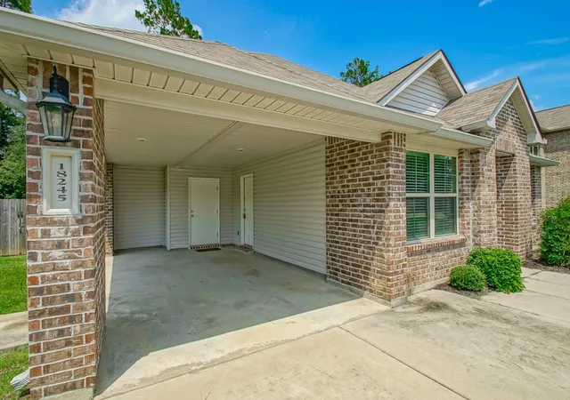 Photo 3 of Single family home for sale at 18245 Fox Holw Loop, Hammond, LA 70401 | MLS# 2572797 | Listing updated on 2026-09-20