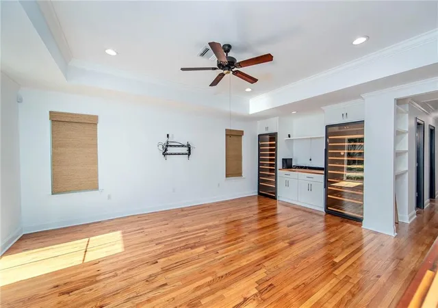 Photo 3 of Single family home for sale at 440 Metairie Lawn Dr, Metairie, LA 70001 | MLS# 2572670 | Listing updated on 2026-09-17