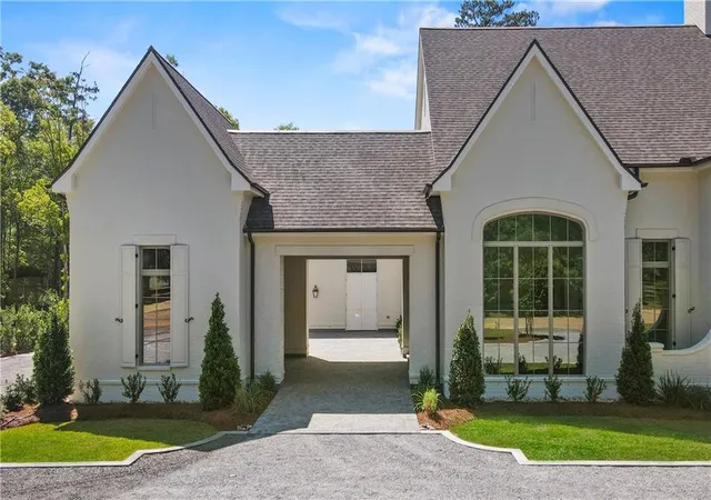 Photo 3 of Single family home for sale at 11 Tolawa Ln, Covington, LA 70433 | MLS# 2572211 | Listing updated on 2026-09-09