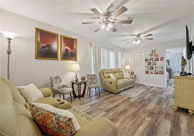 Photo 3 of Condo for sale at 1161 Lake Ave #206, Metairie, LA 70005 | MLS# 2572877 | Listing updated on 2026-09-04