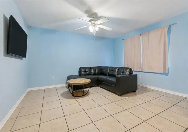 Photo 4 of House for sale at 8416-18 Valor Dr, Chalmette, LA 70043 | MLS# 2572898 | Listing updated on 2026-09-23