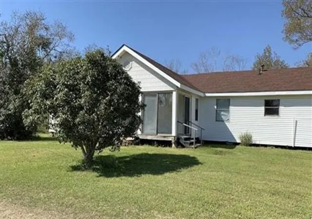 Photo 1 of Single family home for sale at 718 Skinner Ln, Oak Grove, LA 71263 | MLS# 2572928 | Listing updated on 2026-09-16