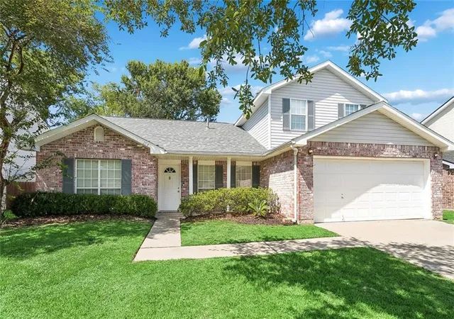 Photo 1 of Single family home for sale at 1118 Mary Kevin Dr, Slidell, LA 70461 | MLS# 2572881 | Listing updated on 2026-10-06