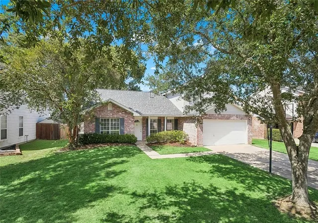 Photo 2 of Single family home for sale at 1118 Mary Kevin Dr, Slidell, LA 70461 | MLS# 2572881 | Listing updated on 2026-10-06