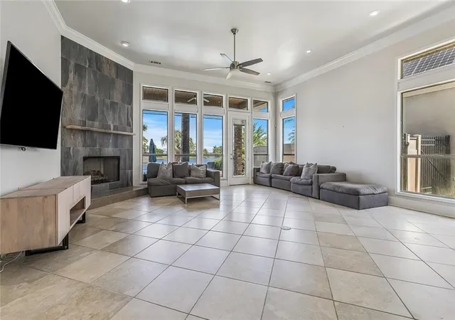 Photo 3 of Single family home for sale at 1473 Royal Palm Dr, Slidell, LA 70458 | MLS# 2568630 | Listing updated on 2026-09-10