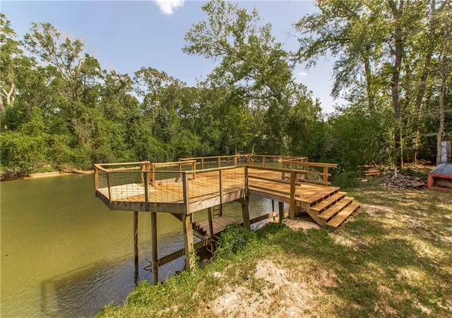 Photo 4 of Single family home for sale at 23723 Fletcher Isle Rd, Ponchatoula, LA 70454 | MLS# 2572122 | Listing updated on 2026-09-17