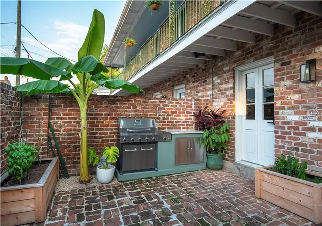 Photo 3 of Condo for sale at 4380 Lasalle St, New Orleans, LA 70115 | MLS# 2572999 | Listing updated on 2026-10-03