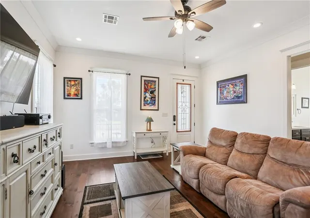 Photo 4 of Single family home for sale at 1942 Rose St, Arabi, LA 70032 | MLS# 2573031 | Listing updated on 2026-10-05