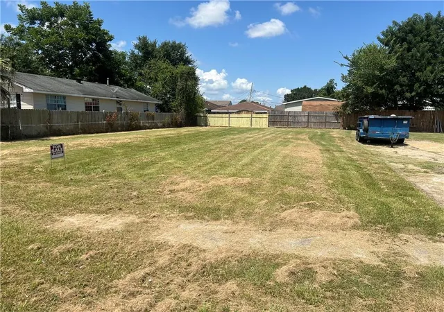 Photo 4 of Land for sale at 922 S Upland Ave, Metairie, LA 70003 | MLS# 2573059 | Listing updated on 2026-09-24