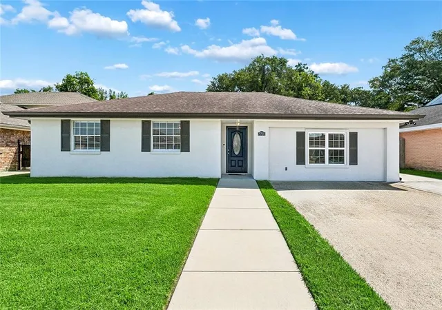 Photo 2 of Single family home for sale at 7731 Pebble Dr, New Orleans, LA 70128 | MLS# 2572975 | Listing updated on 2026-10-07