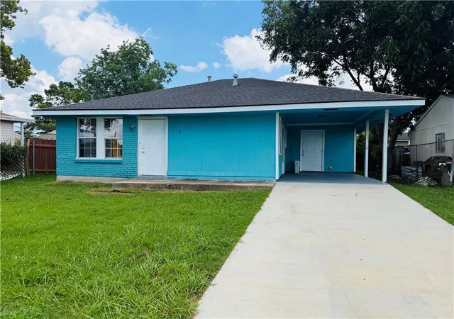 Photo 2 of Single family home for sale at 112 Helen Dr, Avondale, LA 70094 | MLS# 2573041 | Listing updated on 2026-09-29