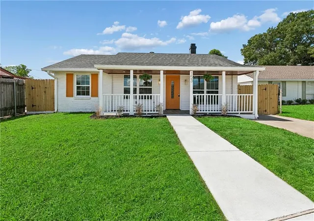Photo 1 of Single family home for sale at 153 Elaine Dr, Westwego, LA 70094 | MLS# 2573101 | Listing updated on 2026-09-17