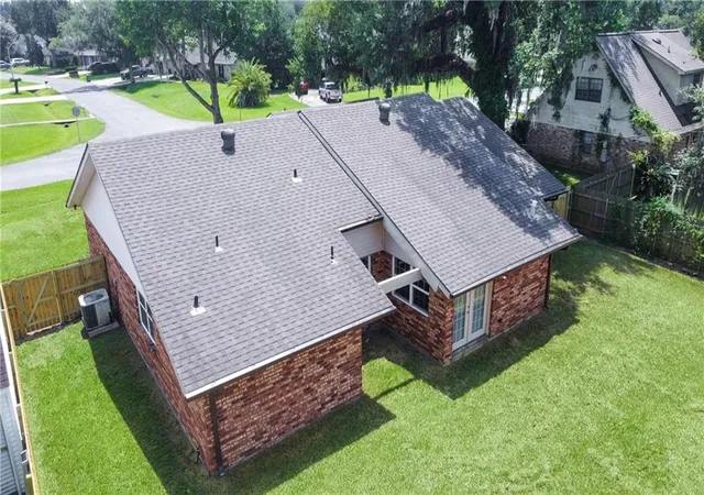 Photo 3 of Single family home for sale at 104 Bocage Dr, Luling, LA 70070 | MLS# 2568449 | Listing updated on 2026-09-08