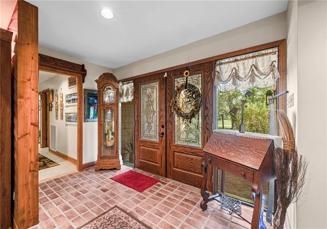 Photo 3 of Single family home for sale at 110 Twin Oaks Dr, Slidell, LA 70461 | MLS# 2569624 | Listing updated on 2026-09-22