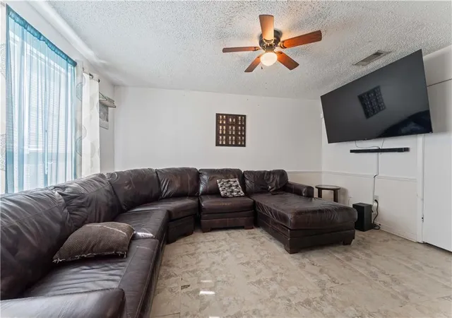 Photo 3 of Single family home for sale at 11855 Hallmark Dr, Baton Rouge, LA 70807 | MLS# 2573162 | Listing updated on 2026-09-06