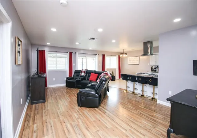 Photo 3 of Single family home for sale at 2661 Vulcan St, Harvey, LA 70058 | MLS# 2573209 | Listing updated on 2026-10-01