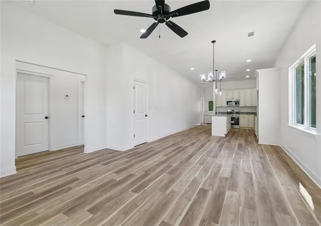 Photo 2 of Single family home for sale at 2317 Caddy Dr, Marrero, LA 70072 | MLS# 2573271 | Listing updated on 2026-09-19