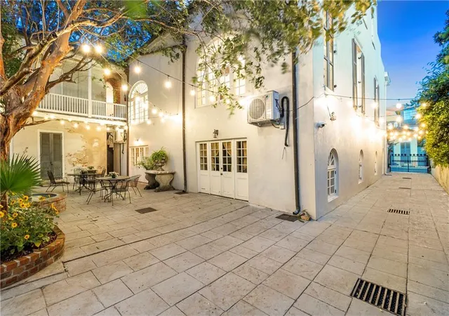 Photo 4 of Single family home for sale at 521 Dauphine St, New Orleans, LA 70112 | MLS# 2573199 | Listing updated on 2026-09-21