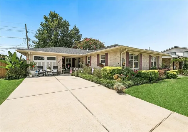 Photo 1 of Single family home for sale at 6200 Boutall St, Metairie, LA 70003 | MLS# 2573114 | Listing updated on 2026-10-04