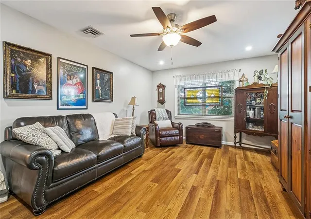 Photo 3 of Single family home for sale at 6200 Boutall St, Metairie, LA 70003 | MLS# 2573114 | Listing updated on 2026-10-04