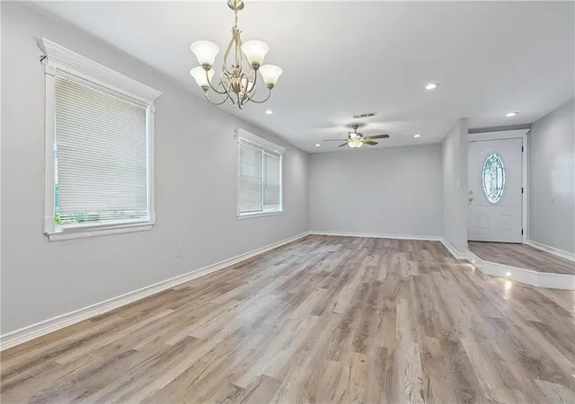 Photo 3 of Single family home for sale at 4049 S Chipwood Dr, Harvey, LA 70058 | MLS# 2573315 | Listing updated on 2026-09-05