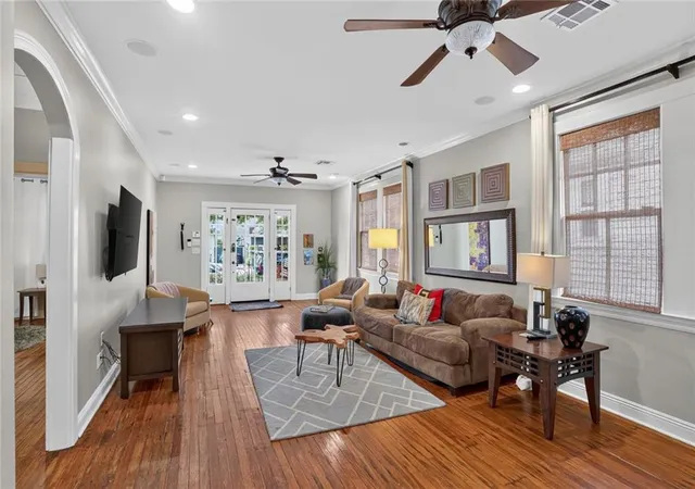 Photo 3 of Single family home for sale at 807 Navarre Ave, New Orleans, LA 70124 | MLS# 2572113 | Listing updated on 2026-09-21