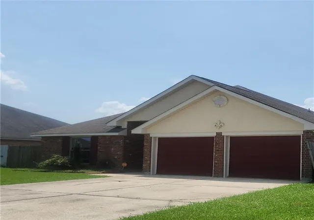 Photo 1 of Single family home for sale at 409 Cole's Landing, La Place, LA 70068 | MLS# 2572968 | Listing updated on 2026-09-04