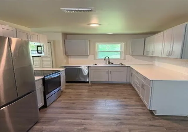 Photo 2 of Single family home for sale at 28231 Stanga Ln, Ponchatoula, LA 70454 | MLS# 2573033 | Listing updated on 2026-08-31