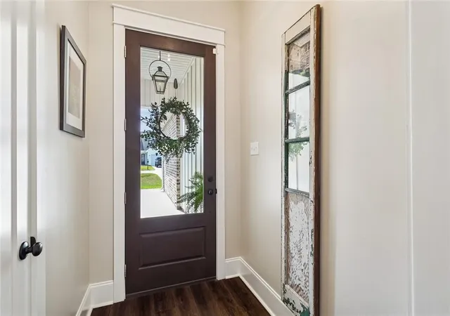 Photo 3 of Sale Pending at 2312 Cours Carson St, Mandeville, LA 70448 | MLS# 2573402 | Listing updated on 2026-09-11