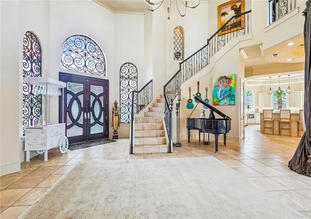 Photo 3 of Mansion for sale at 2065 S Lakeshore Blvd, Slidell, LA 70461 | MLS# 2573246 | Listing updated on 2026-09-04