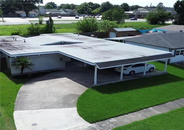 Photo 3 of Sale Pending at 657 E Marlin Ct, Terrytown, LA 70056 | MLS# 2573584 | Listing updated on 2026-09-16