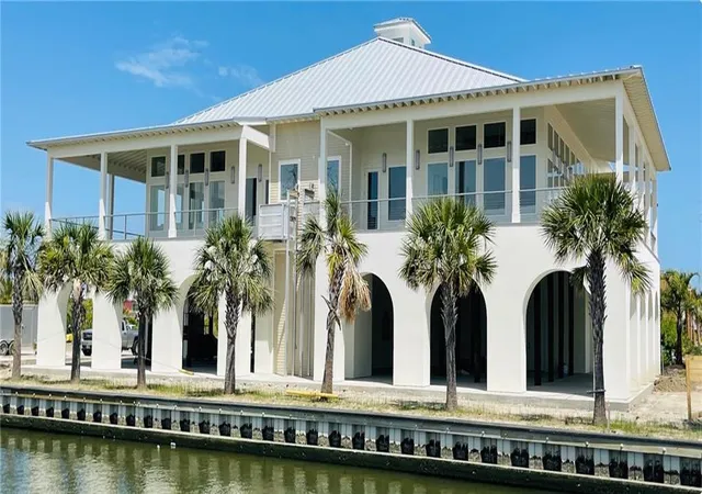 Listing Photo 2 - Condo for sale in building located at 1851 Hwy 1 Wy, Grand Isle, LA 70358 - Unit #41