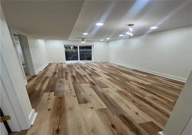 Listing Photo 3 - Condo for sale in building located at 6200 Riverside Dr, Metairie, LA 70003 - Unit #413